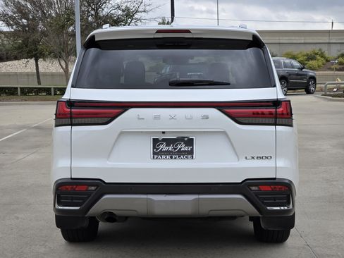 Used 2023 Lexus LX 600 4WD w/ Interior Upgrade Package image 5