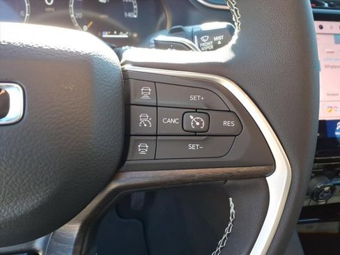 New 2025 Jeep Grand Cherokee L Limited image 22