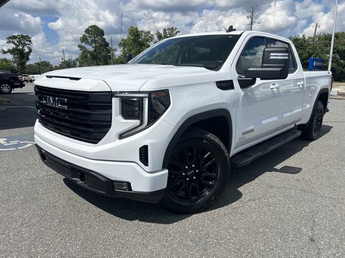 Used 2024 GMC Sierra 1500 Elevation w/ X31 Off-Road Package AWD/4WD image 4