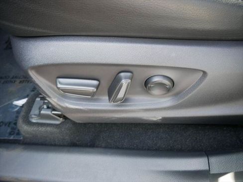 Certified 2023 Toyota Crown AWD/4WD image 15