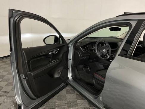 Used 2023 Buick Envision Essence w/ Sport Touring Package AWD/4WD image 28