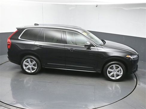 Used 2021 Volvo XC90 T5 Momentum w/ Climate Package image 50