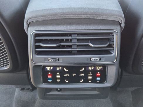 Used 2025 Audi RS Q8 performance image 36