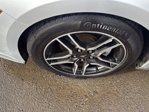 Used 2018 Ford Mustang Premium image 41