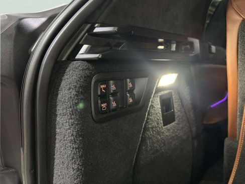 Used 2023 BMW ALPINA XB7 ALPINA XB7 image 39