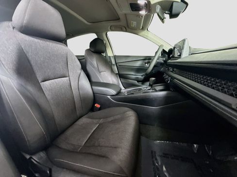 Used 2023 Honda Accord EX image 29