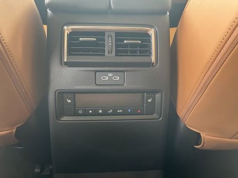 Certified 2025 MAZDA CX-70 3.3 Turbo S w/ Premium Plus image 20