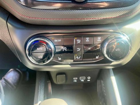 Used 2023 Chevrolet TrailBlazer RS w/ Convenience Package AWD/4WD image 14