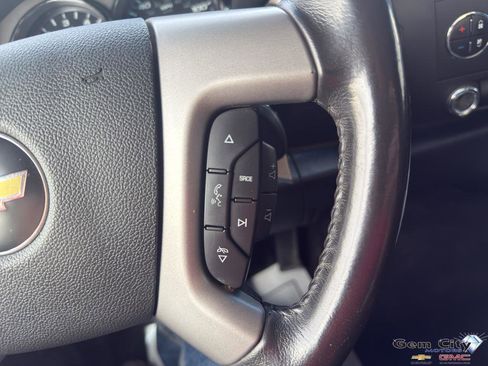 Used 2010 Chevrolet Silverado 2500 LT w/ Interior Plus Package AWD/4WD image 25