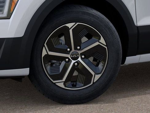 New 2026 Kia Niro LX image 9