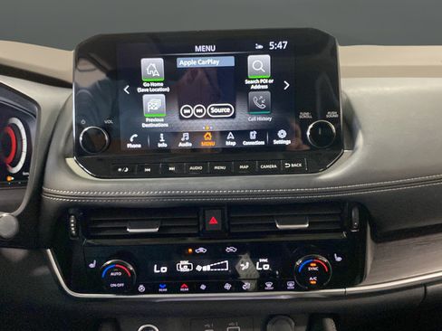 Used 2021 Nissan Rogue Platinum FWD image 13