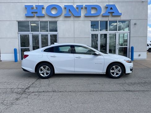 Used 2024 Chevrolet Malibu LT image 4