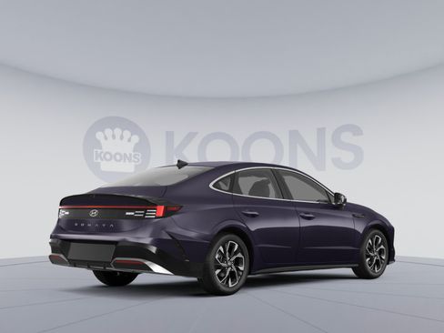 Used 2025 Hyundai Sonata SEL FWD image 4