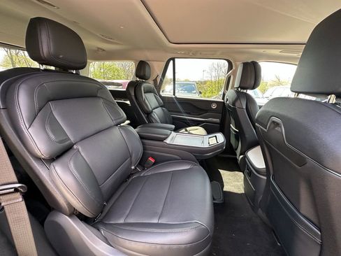 New 2026 Lincoln Navigator Reserve AWD/4WD image 24