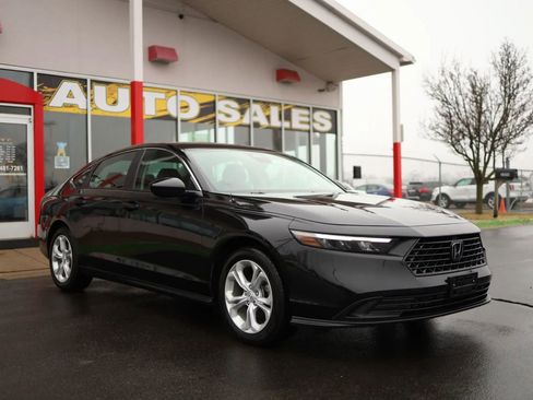 Used 2025 Honda Accord LX image 2