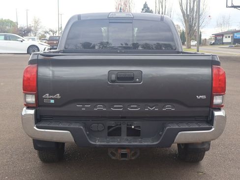 Used 2019 Toyota Tacoma SR5 image 5