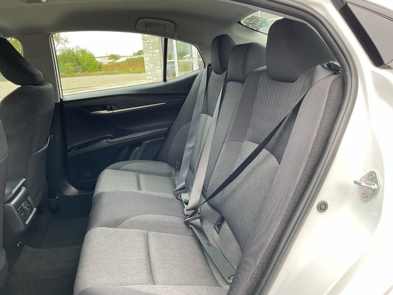 Used 2025 Toyota Camry LE FWD image 34