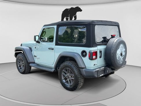 Used 2024 Jeep Wrangler Sport AWD/4WD image 5