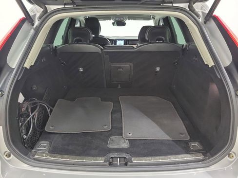 Certified 2023 Volvo XC60 T8 Plus w/ Climate Package image 10