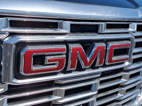 Certified 2026 GMC Yukon XL Denali w/ Sun & Power Step Package AWD/4WD image 31