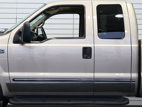 Used 1999 Ford F350 XLT image 59