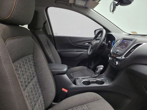Used 2024 Chevrolet Equinox LT w/ LPO, Floor Liner Package FWD image 21