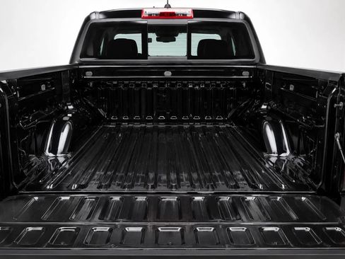 Used 2024 GMC Canyon AT4 AWD/4WD image 15