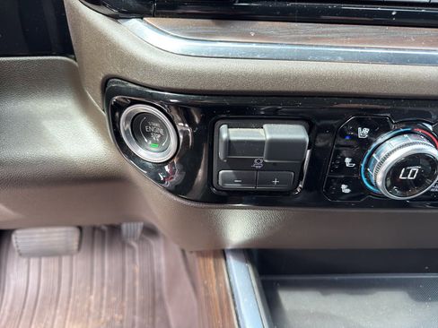 Used 2023 GMC Sierra 1500 SLT w/ SLT Premium Plus Package image 20