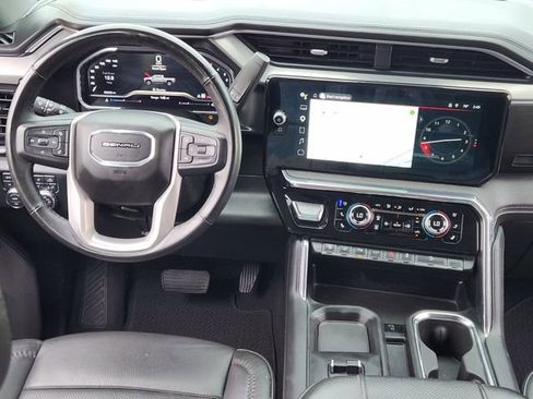 Used 2024 GMC Sierra 2500 Denali w/ Denali Reserve Package AWD/4WD image 28