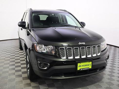Used 2017 Jeep Compass High Altitude AWD/4WD image 9