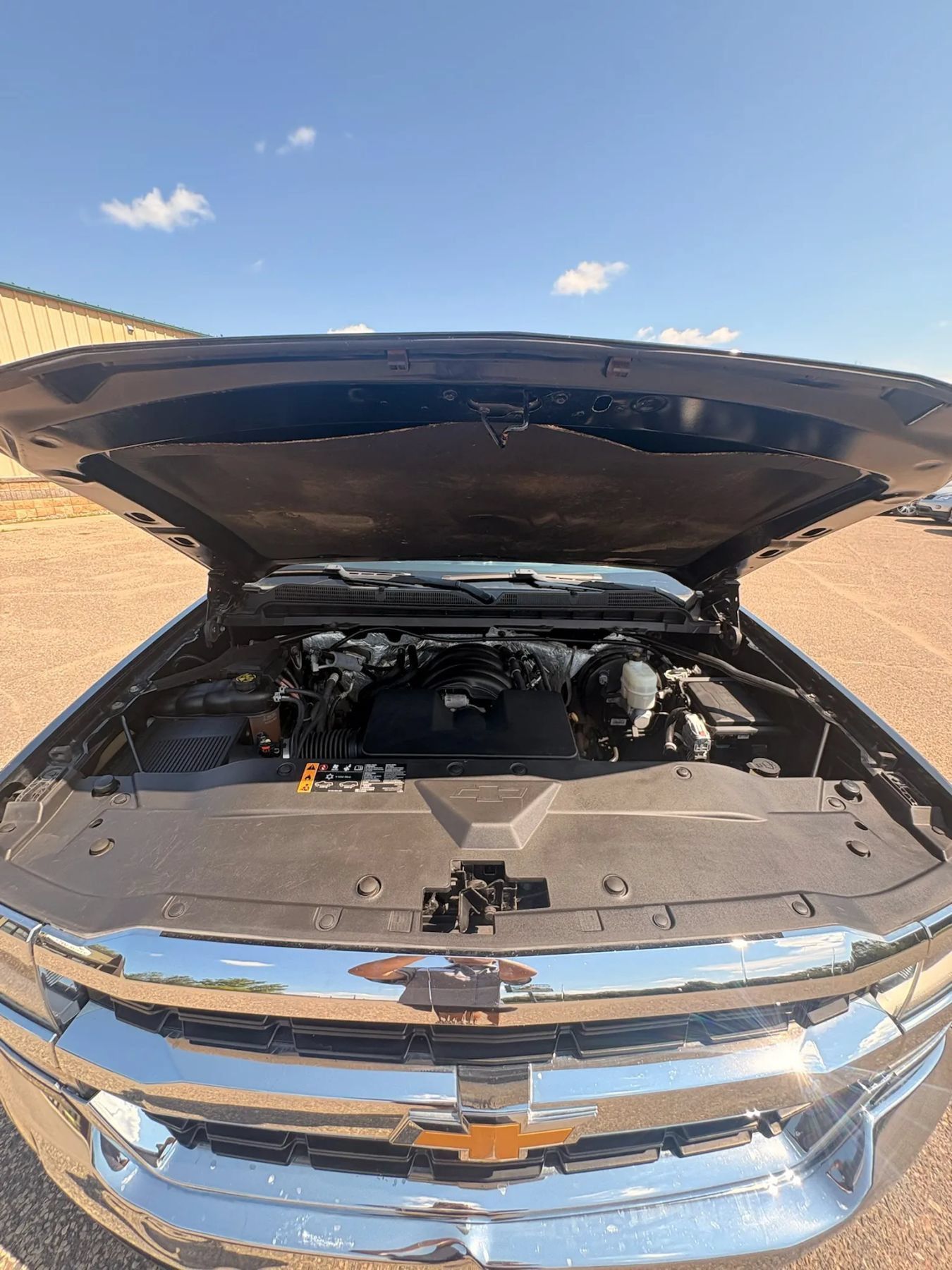 Used 2017 Chevrolet Silverado 1500 LT w/ All Star Edition AWD/4WD image 39