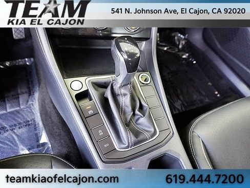 Used 2024 Volkswagen Jetta SE image 28