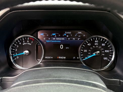 Certified 2020 Ford Expedition XLT w/ Equipment Group 202A AWD/4WD image 43