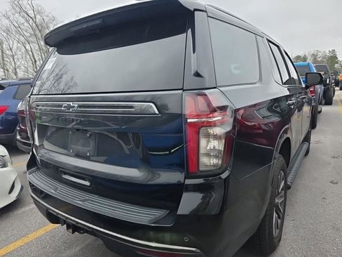 Used 2021 Chevrolet Tahoe Z71 w/ Z71 Signature Package image 3