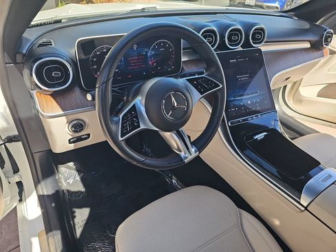 Used 2025 Mercedes-Benz C 300 4MATIC Sedan image 16
