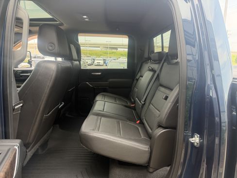 Used 2020 GMC Sierra 3500 Denali w/ Denali Ultimate Package AWD/4WD image 29