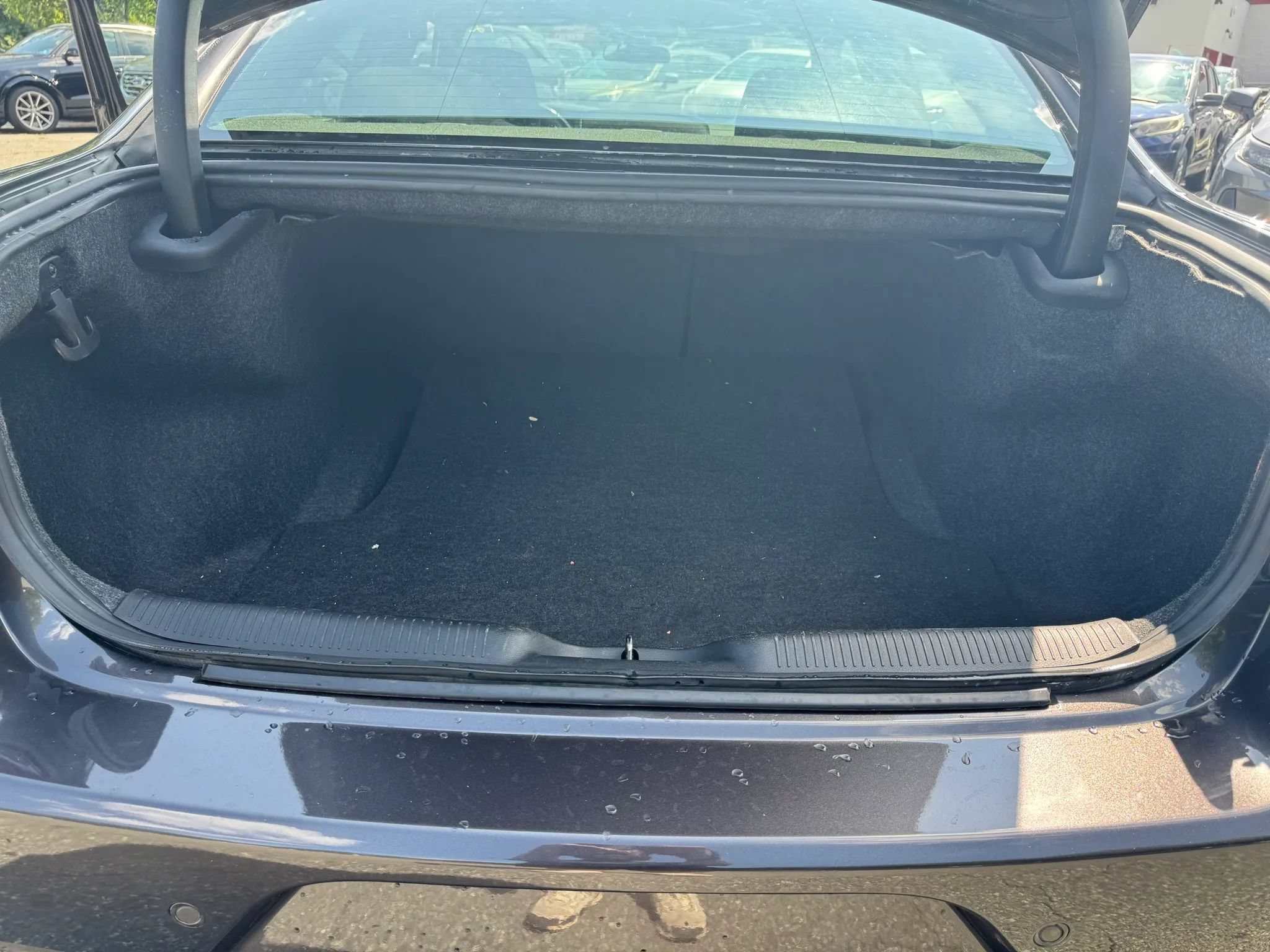 Used 2022 Dodge Charger SXT RWD image 25