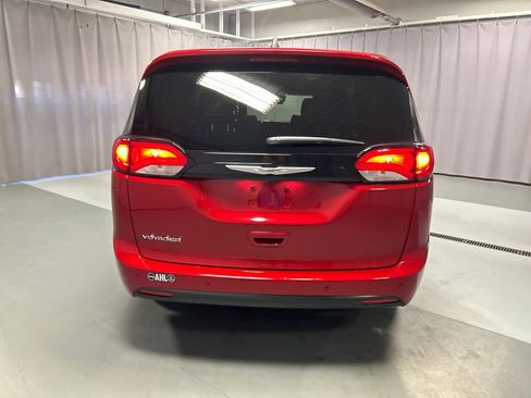 New 2026 Chrysler Voyager LX image 6