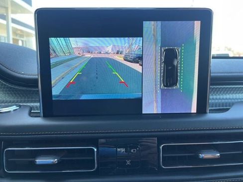 Used 2023 Lincoln Aviator Black Label w/ Class IV Trailer Tow Package image 35