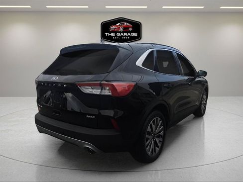 Used 2021 Ford Escape Titanium AWD/4WD image 6