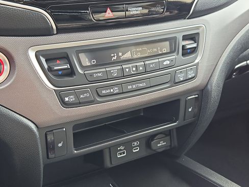 Used 2025 Honda Ridgeline RTL image 26