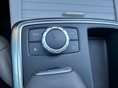 Used 2013 Mercedes-Benz ML 350 4MATIC image 26