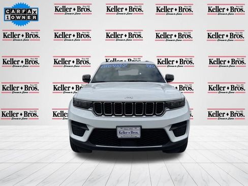 Certified 2024 Jeep Grand Cherokee Laredo X w/ Luxury Tech Group I AWD/4WD image 2