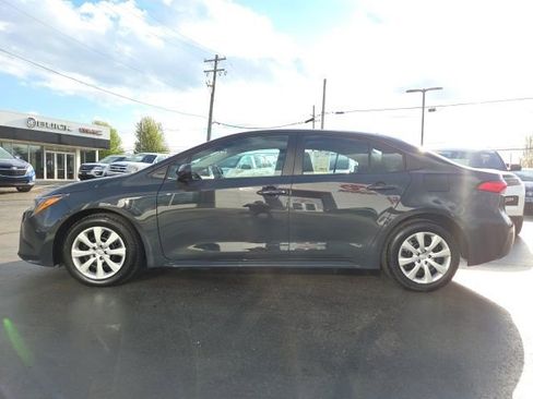 Used 2026 Toyota Corolla LE FWD image 4