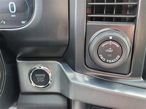 New 2025 Ford F250 Platinum image 34