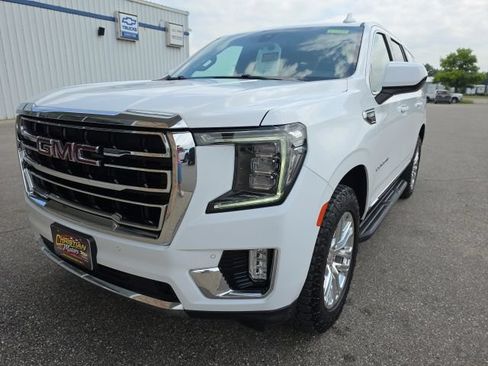 Used 2021 GMC Yukon SLT AWD/4WD image 1