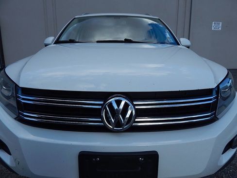 Used 2016 Volkswagen Tiguan SEL image 12