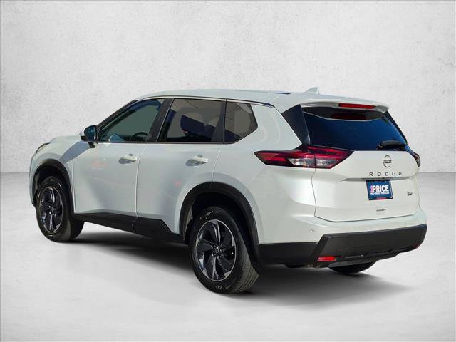 Used 2024 Nissan Rogue SV FWD image 8