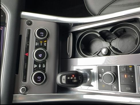Used 2014 Land Rover Range Rover Sport HSE image 44