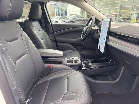 New 2025 Ford Mustang Mach-E Premium image 14
